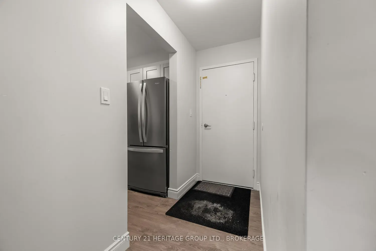 Additional image 10 of 573 Armstrong Road 203