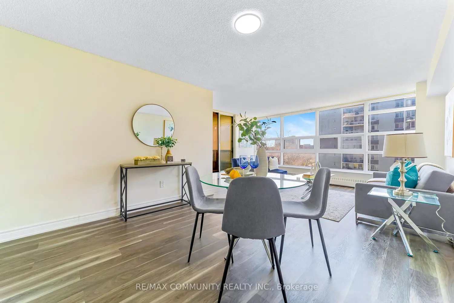 Additional image 8 of 3380 Eglinton Avenue 511