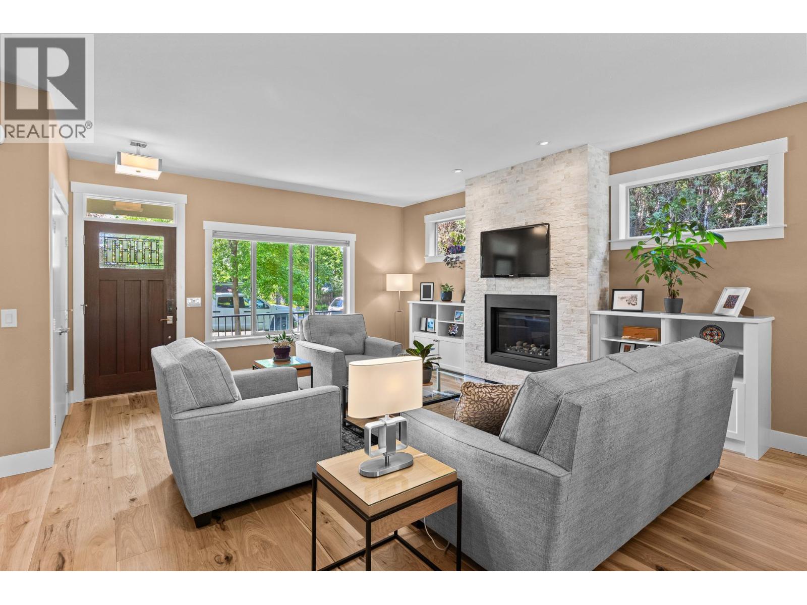 Additional image 2 of 450 Francis Avenue, Kelowna, BC, V1Y5G2