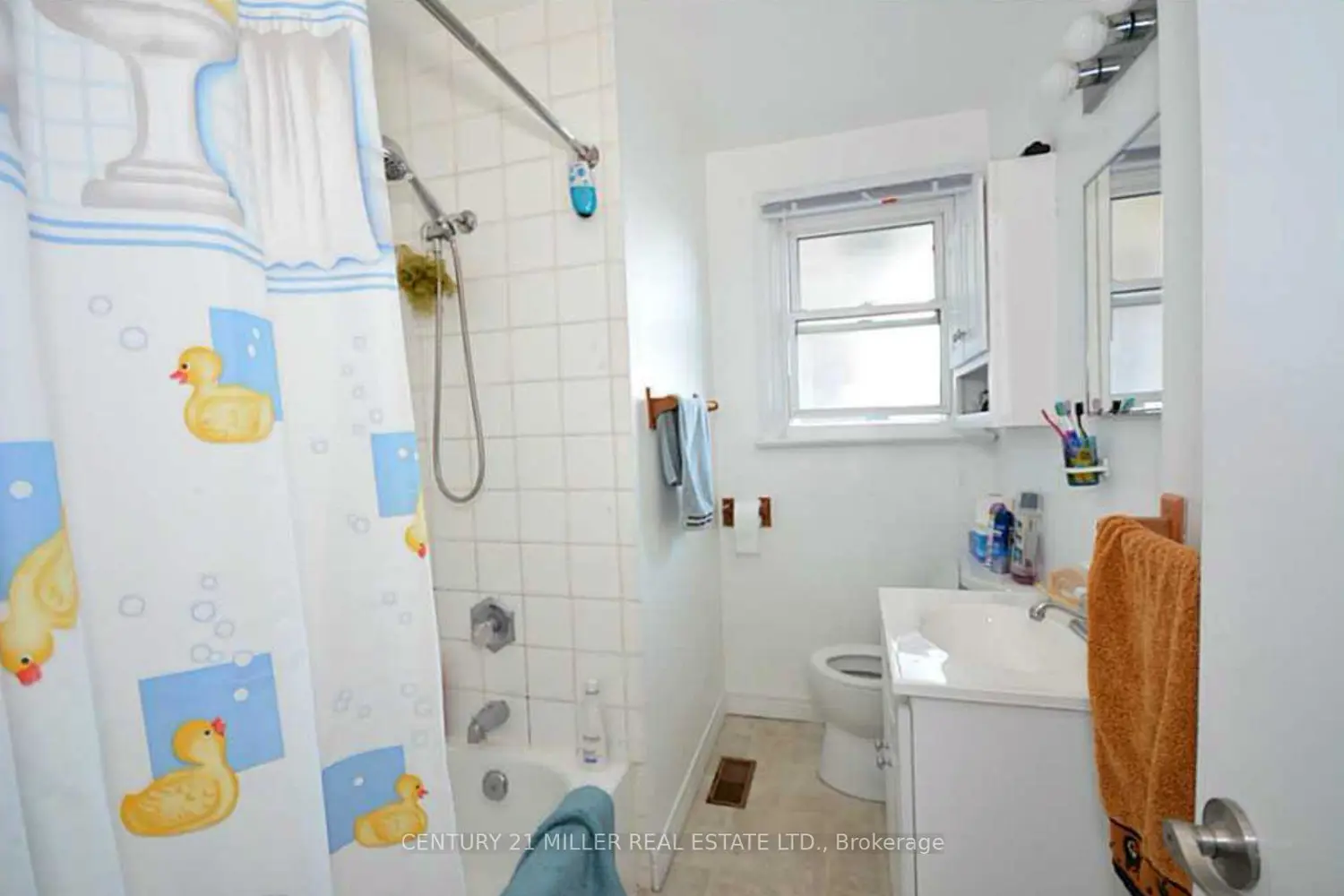 Additional image 9 of 469 Scarsdale Crescent