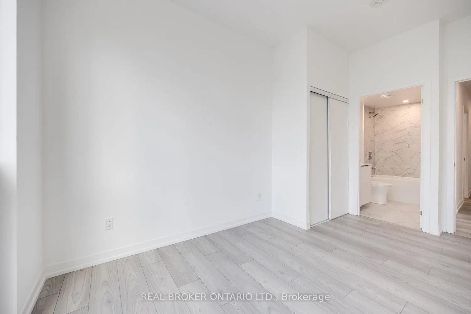 Additional image 16 of 82 Dalhousie Street 2006