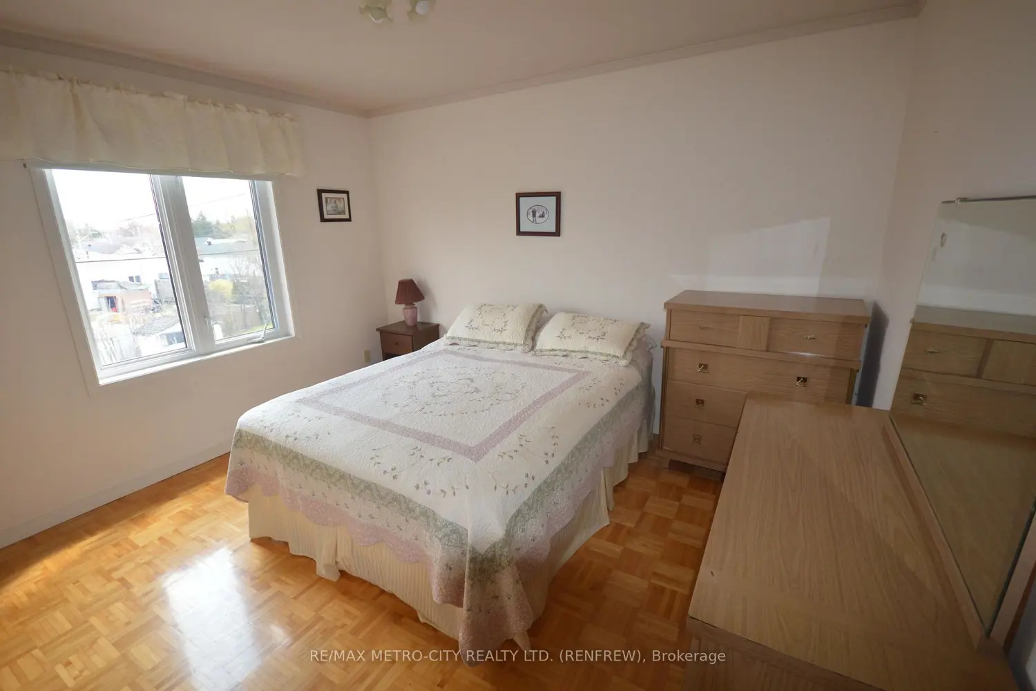 Additional image 7 of 225 Vanier Crescent