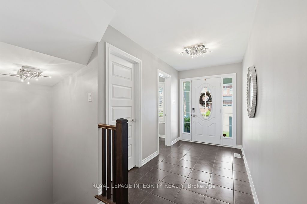 Additional image 3 of 24 Pondhawk Way, Ottawa, ON, K2J 5Z2