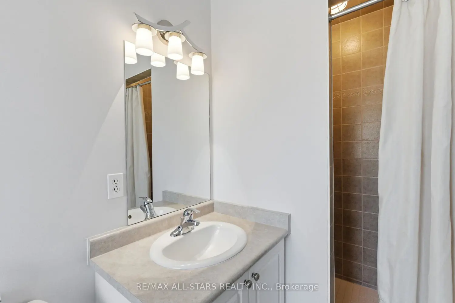 49 Rosena Lane photo 5
