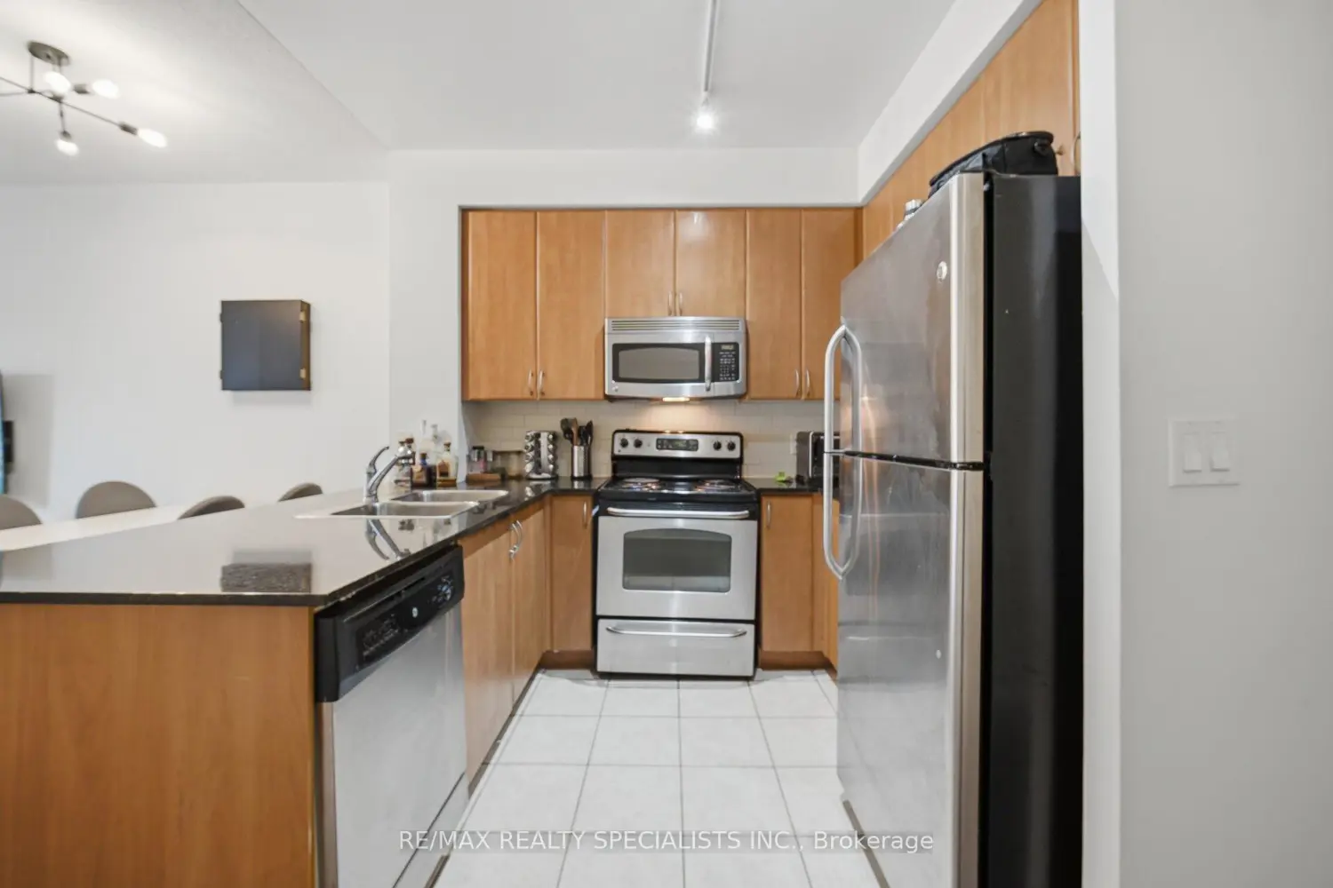 Additional image 7 of 225 Webb Drive 402
