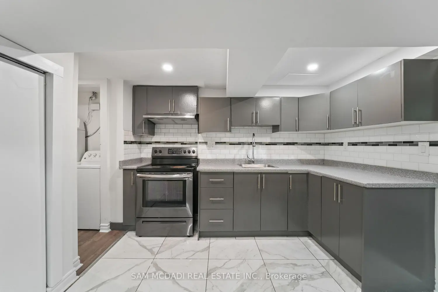 Additional image 9 of 19 Shalom Crescent