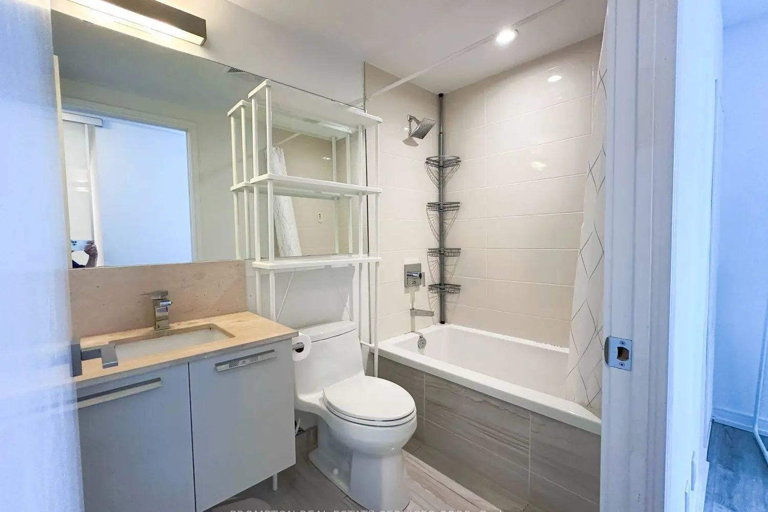 Additional image 10 of 28 Wellesley Street 1002