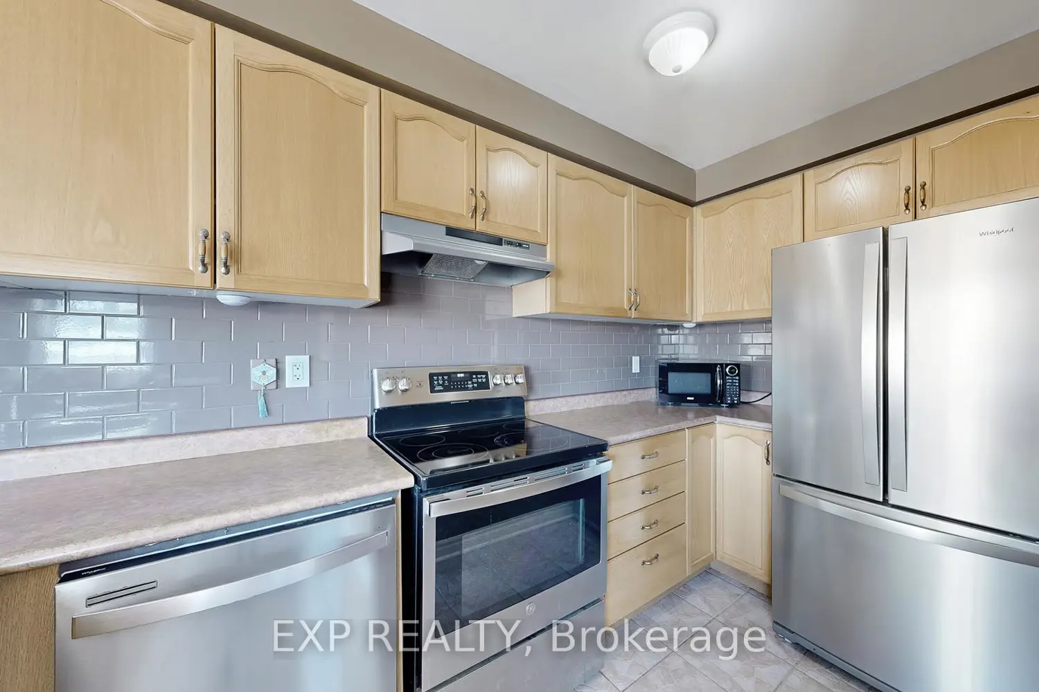 33 Wrendale Crescent photo 2