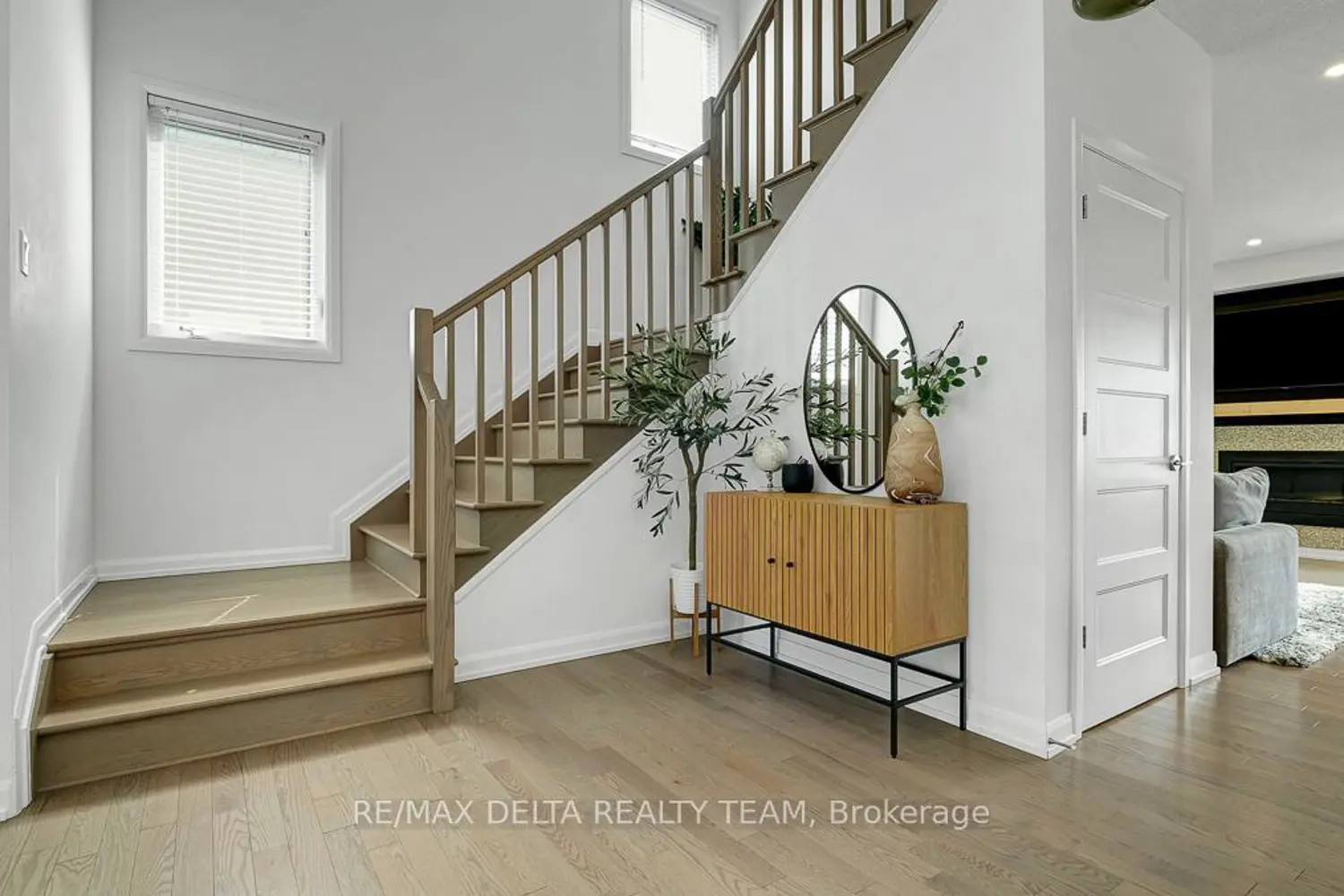 1269 Diamond Street photo 2