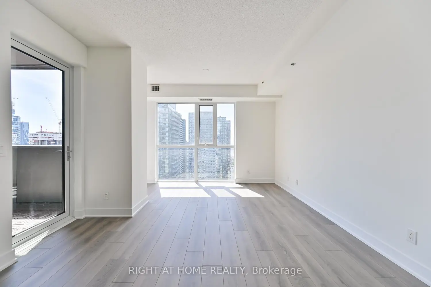 Additional image 3 of 318 Richmond Street 3506