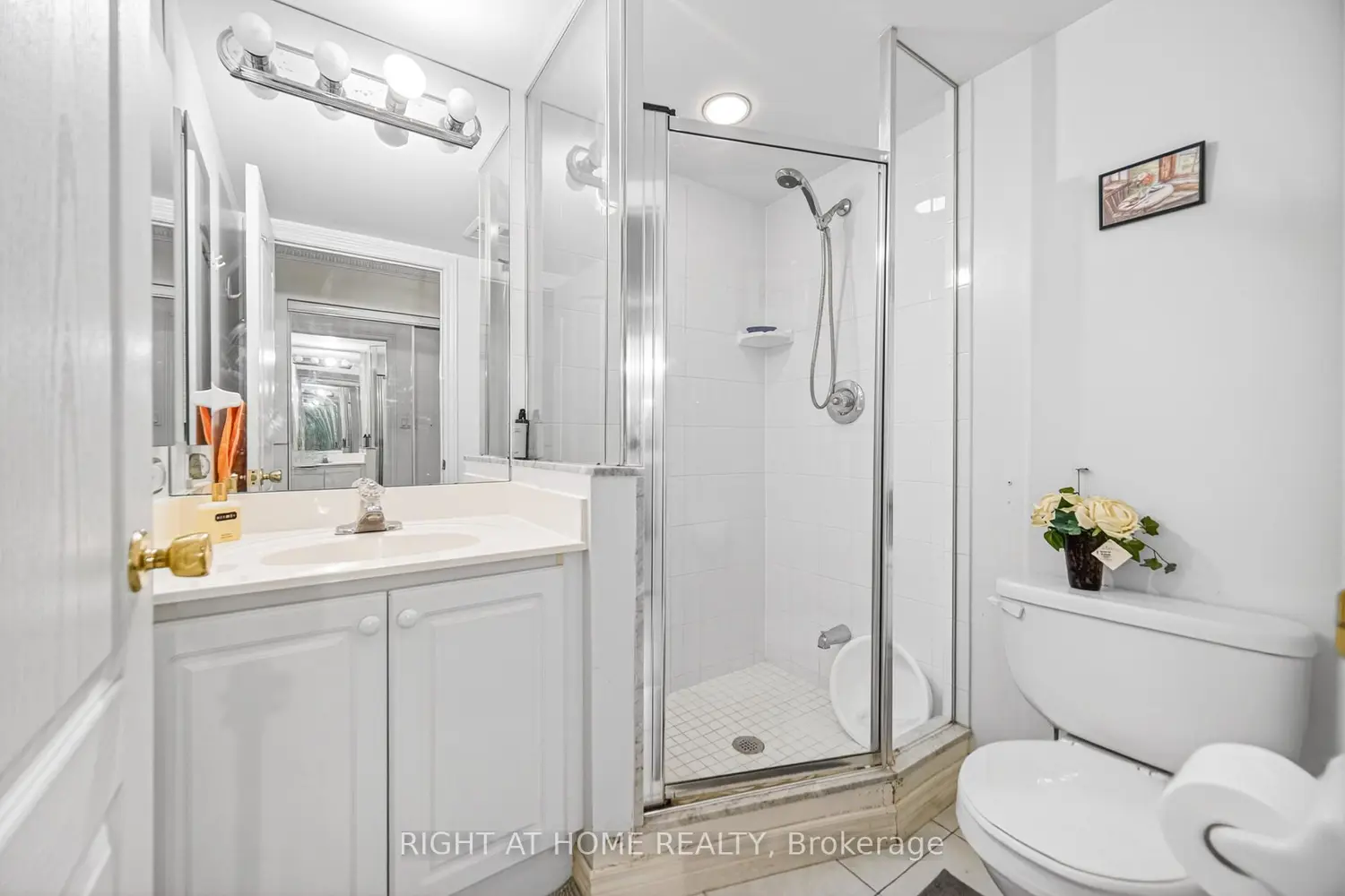 Additional image 11 of 88 Grandview Way 905