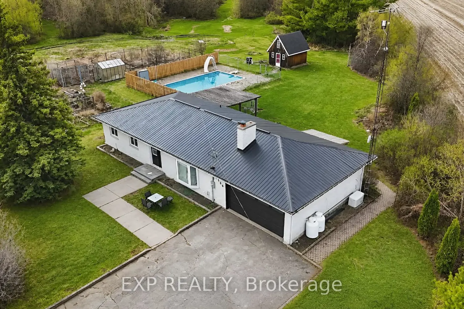 2956 River Road photo 2