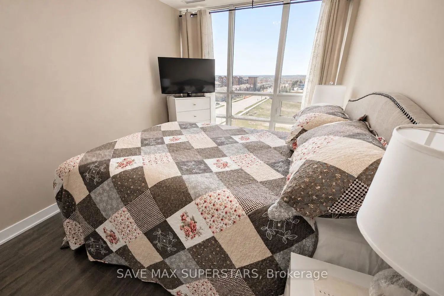 Additional image 8 of 681 Yonge Street 611