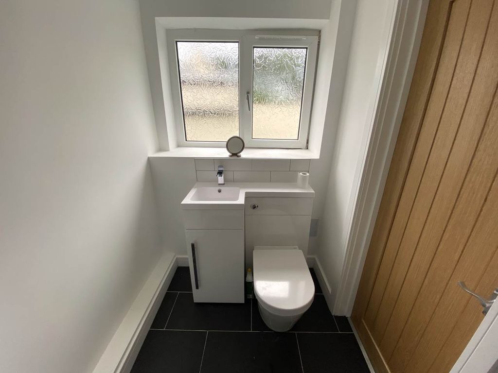 Additional image 4 of 1 bed flat to rent2 Lon Hendre, Waunfawr, Aberystwyth SY23