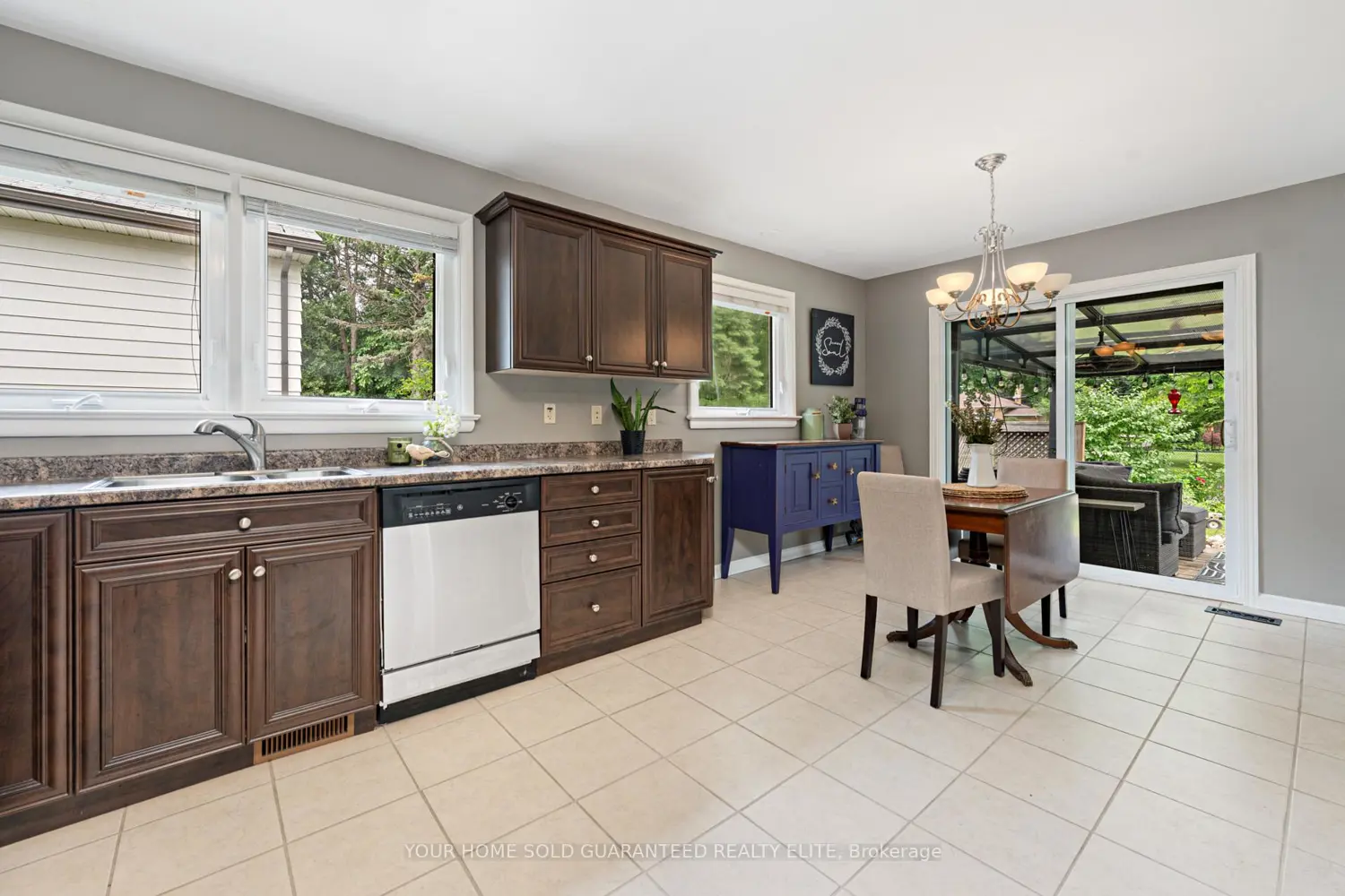 Additional image 3 of 1063 Maplehurst Avenue