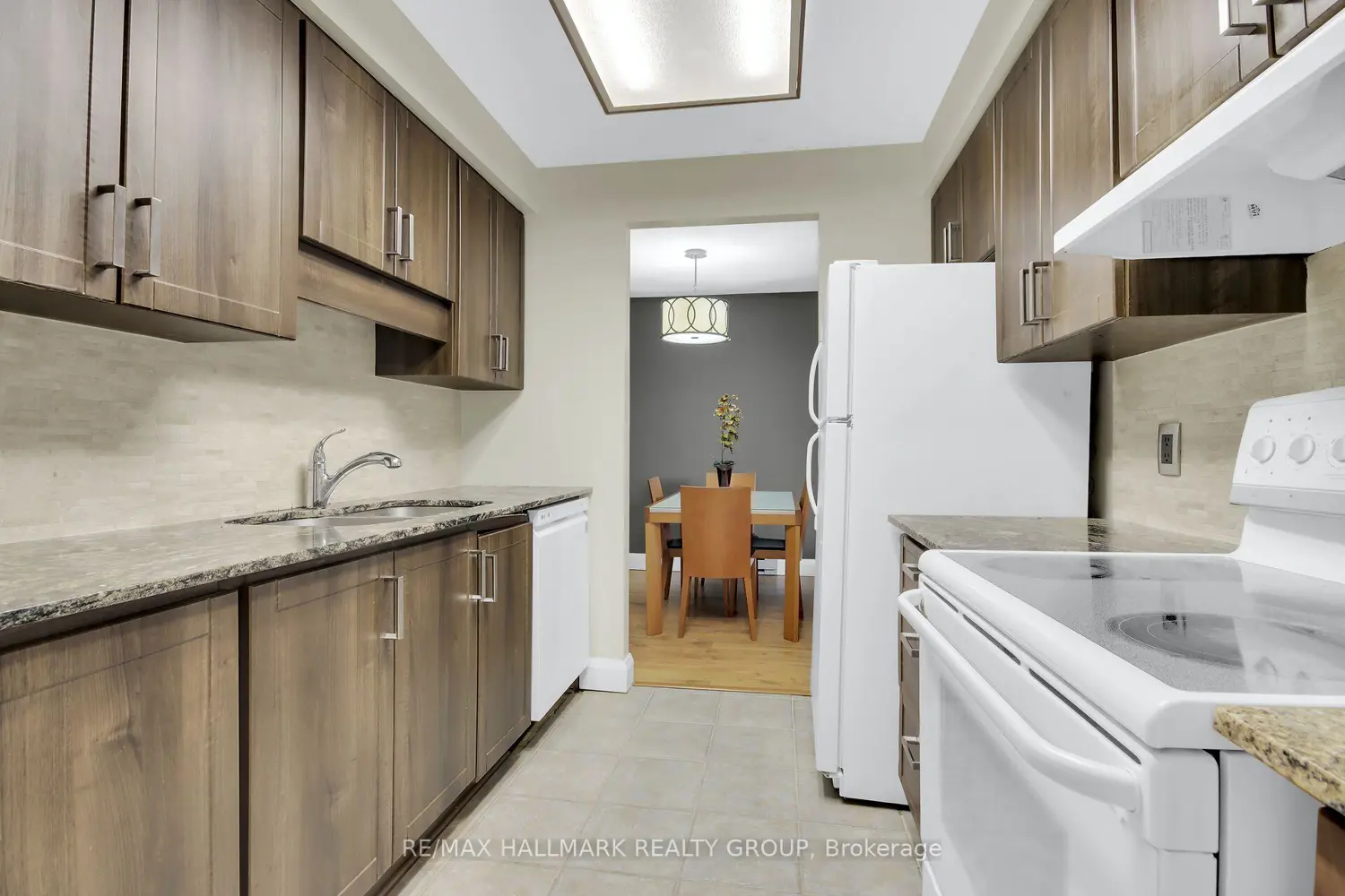 Additional image 5 of 470 Laurier Avenue 503