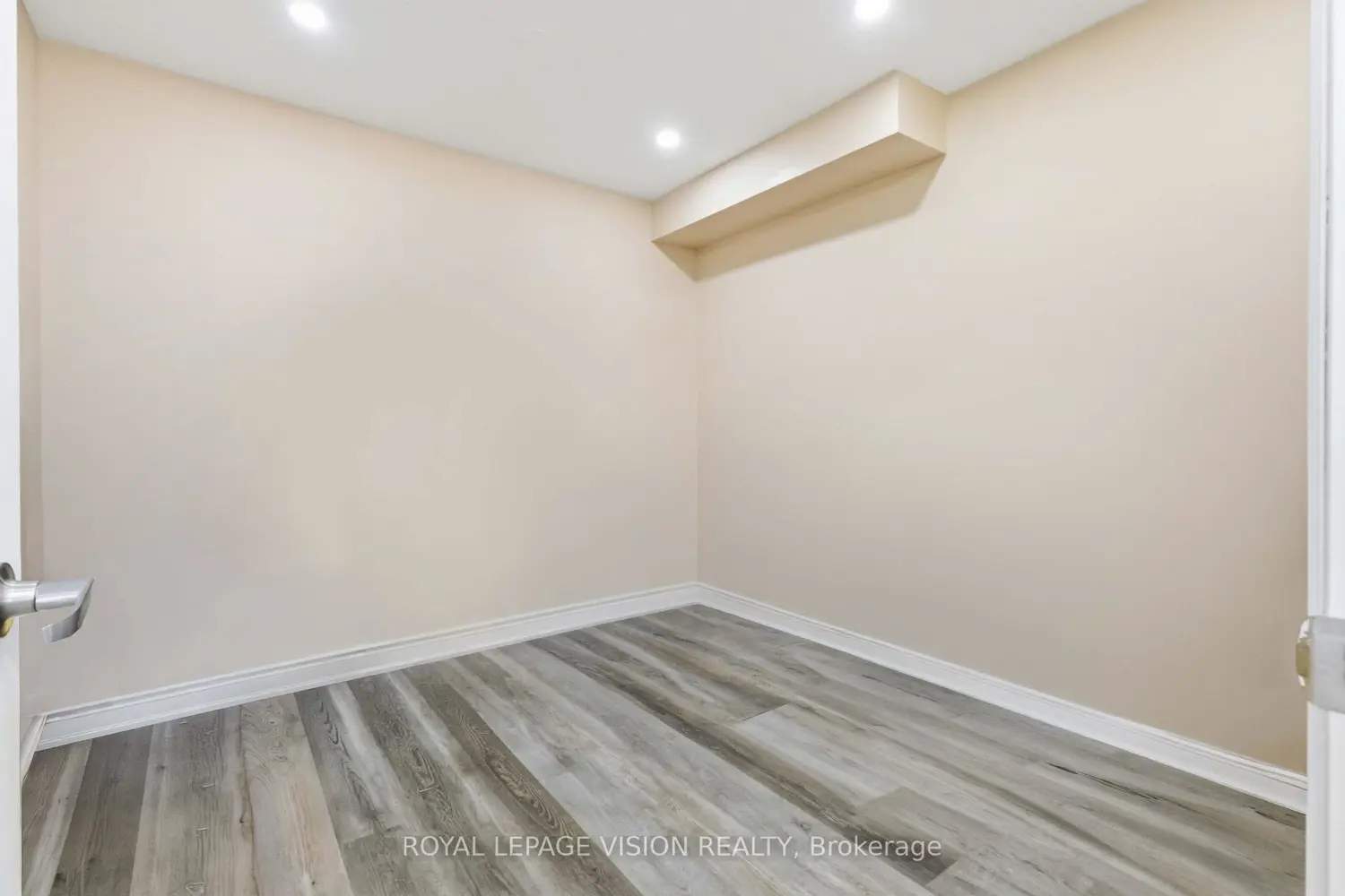 Additional image 6 of 1815 Dalhousie Crescent