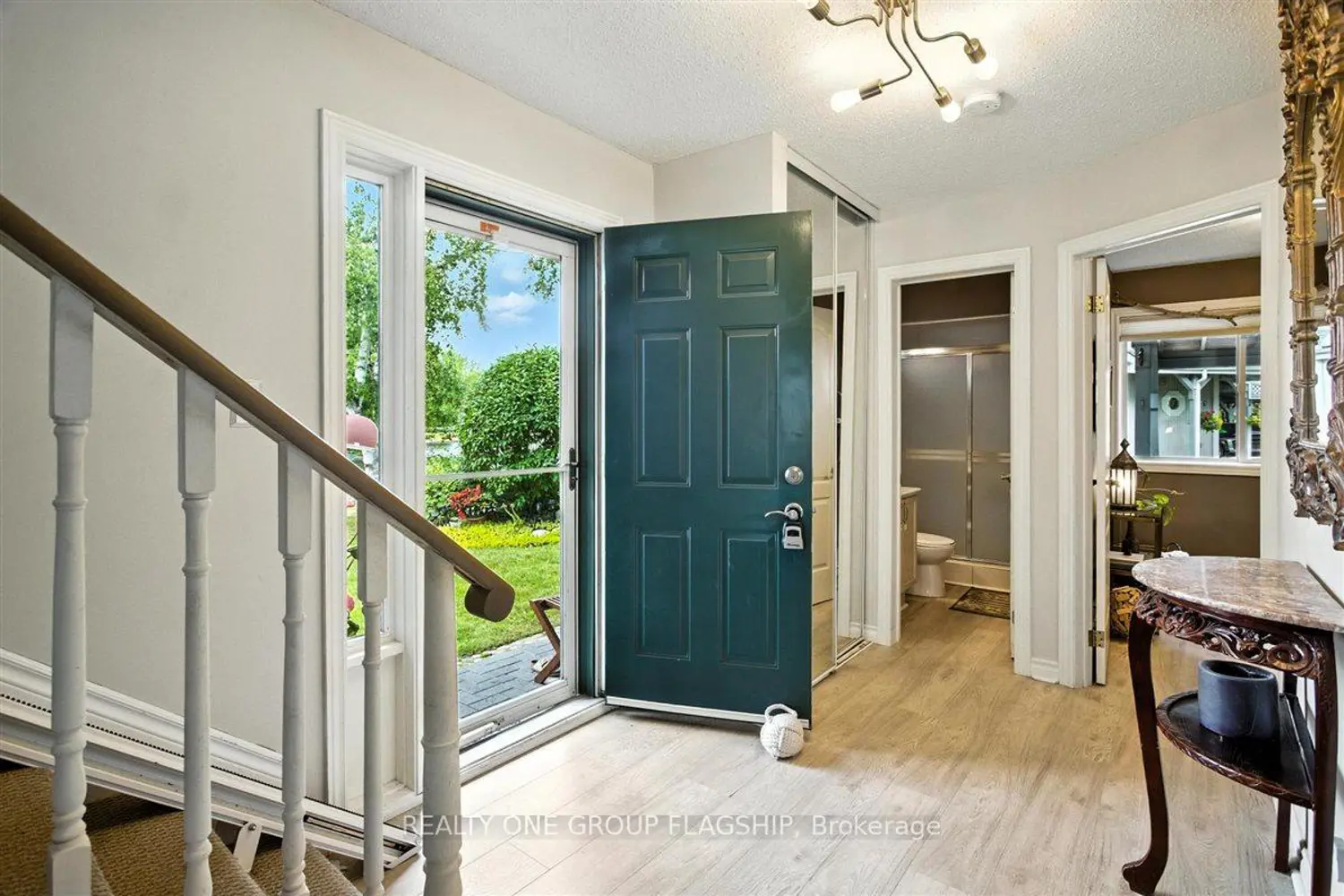 24 Laguna Parkway 12