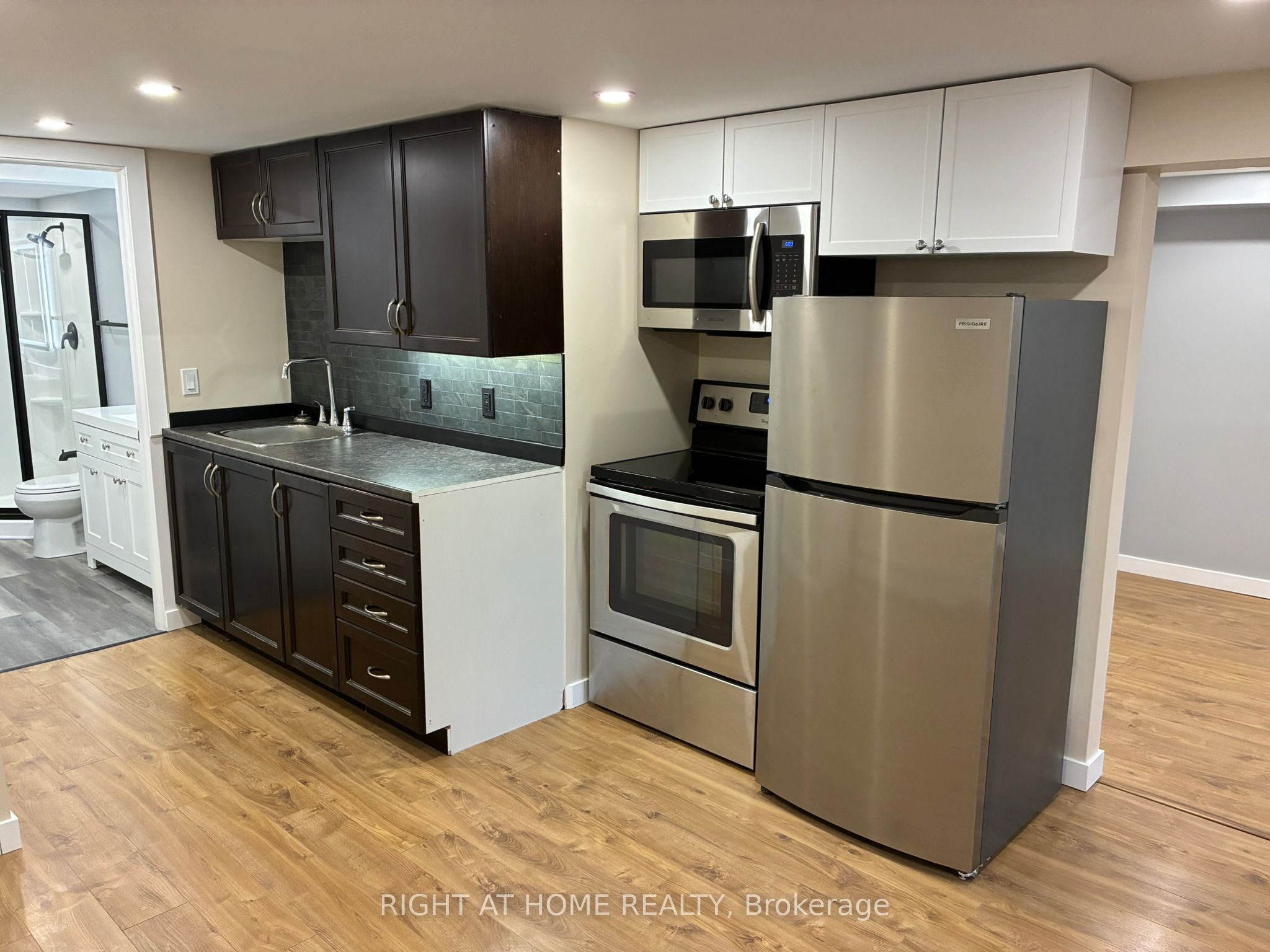 Additional image 2 of Unit 2-9 Quail Crescent, Barrie, ON, L4N 6X1