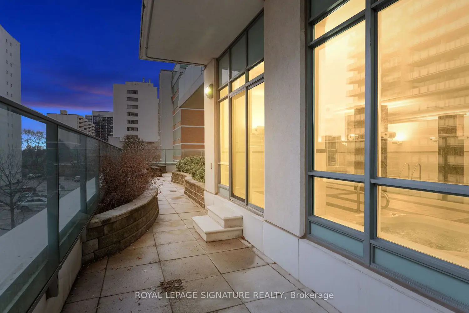 Additional image 12 of 212 Eglinton Avenue 1411