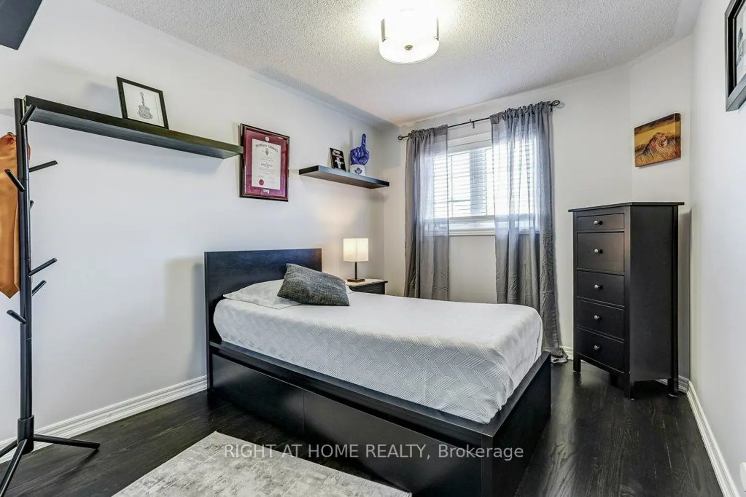 Additional image 11 of 32 Crestbank Court