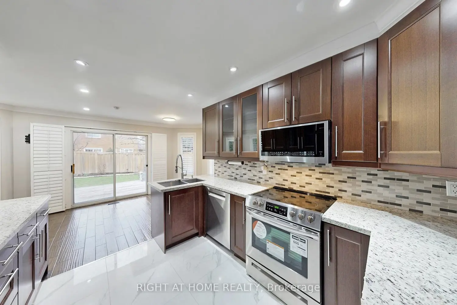 Additional image 11 of 5301 Heritage Hills Boulevard
