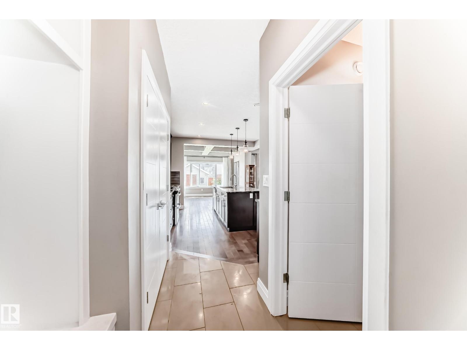 Additional image 2 of 4155 Charles Link SW, Edmonton, AB, T6W3H1