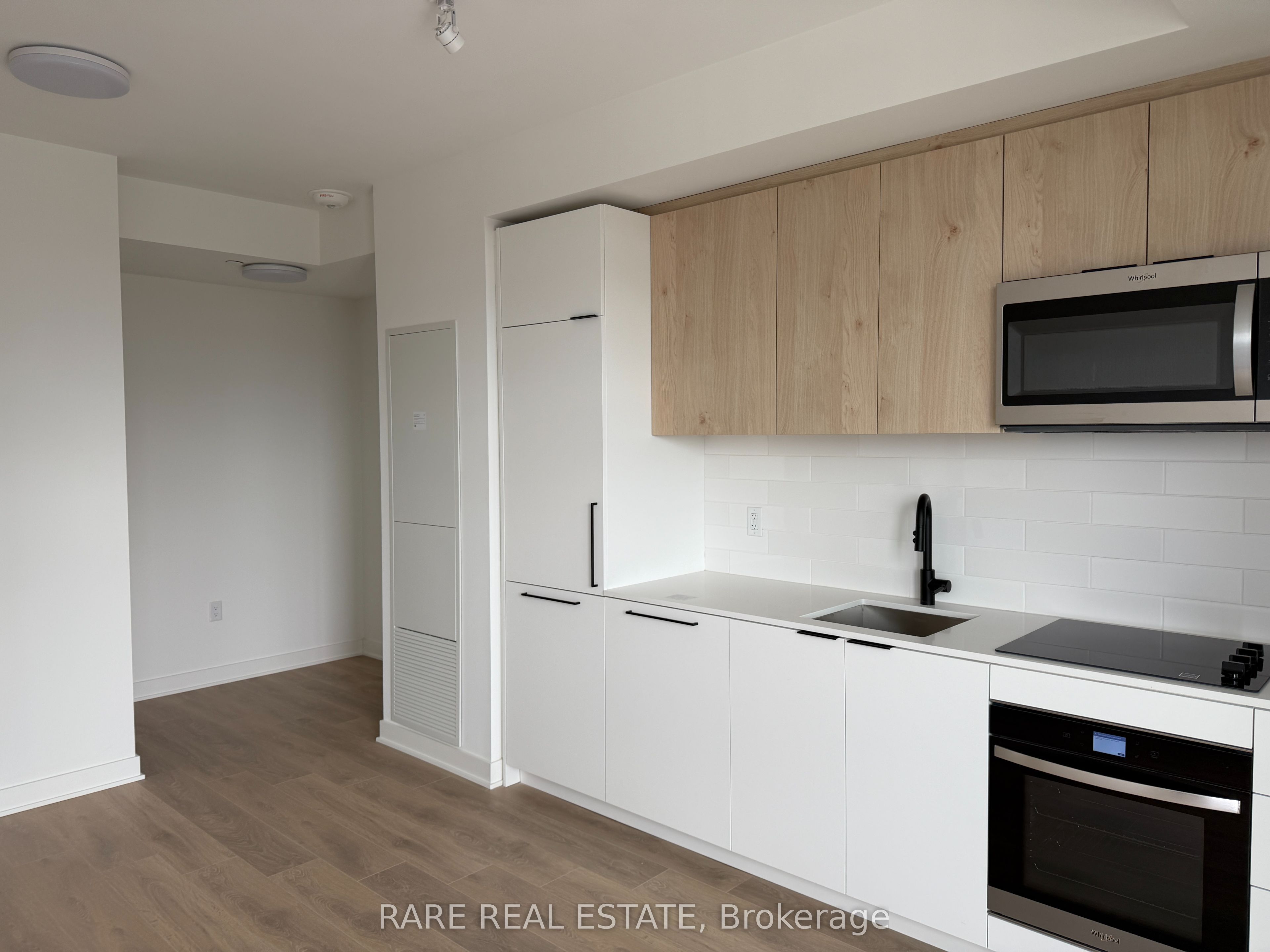 Additional image 2 of 1411-1185 Dupont Street, Toronto, ON, M6H 4H7