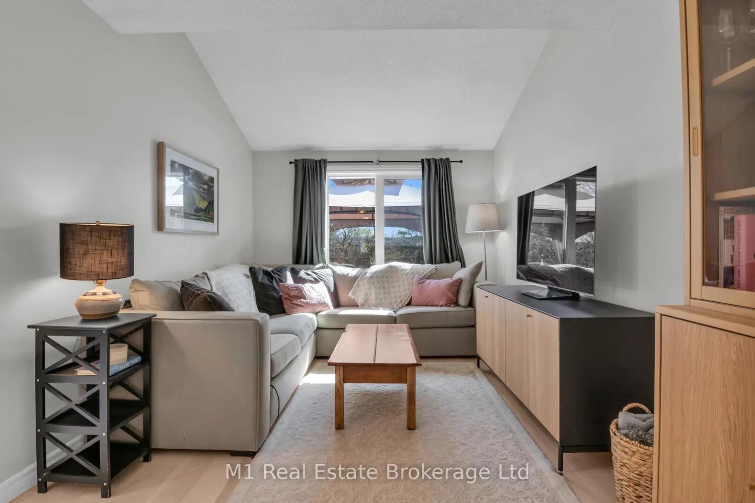 39 Ptarmigan Drive 5 photo 5