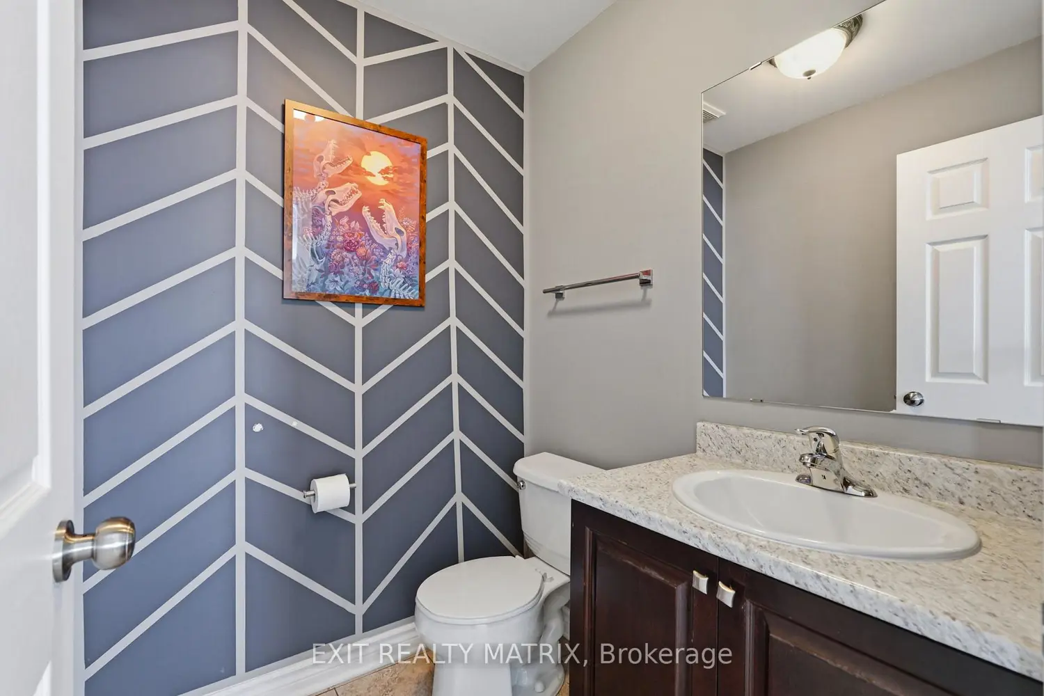 388 Quartz Avenue photo 4