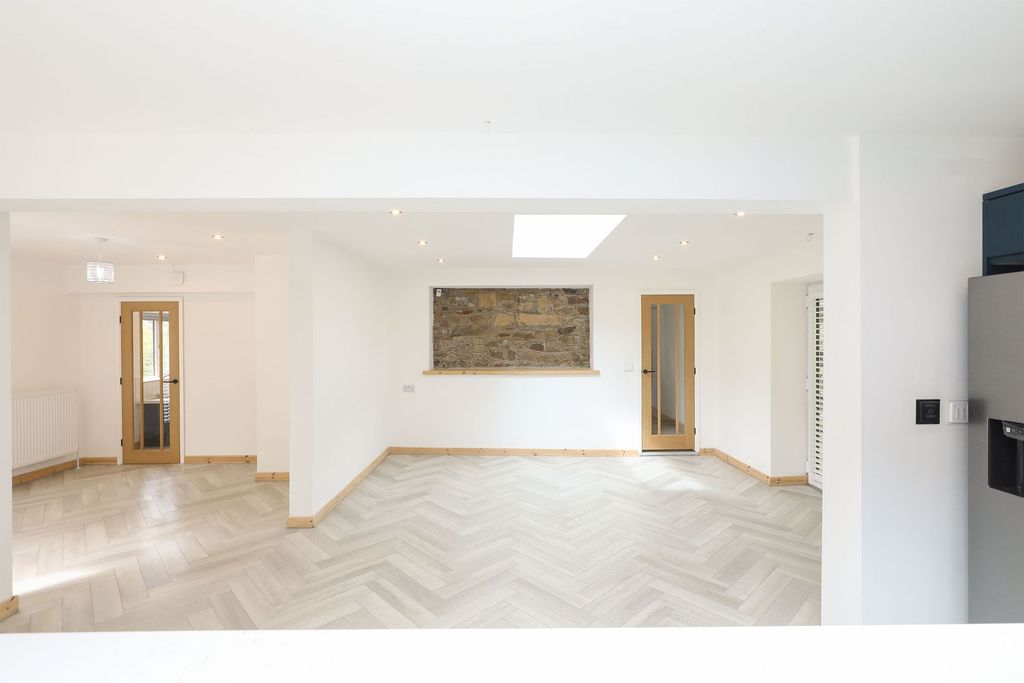 Additional image 8 of 3 bed detached house to rentHockley Lane, Ashover S45