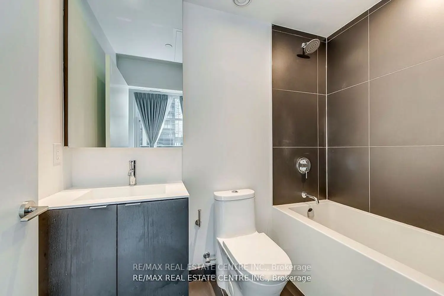 Additional image 9 of 20 Edward Street 406