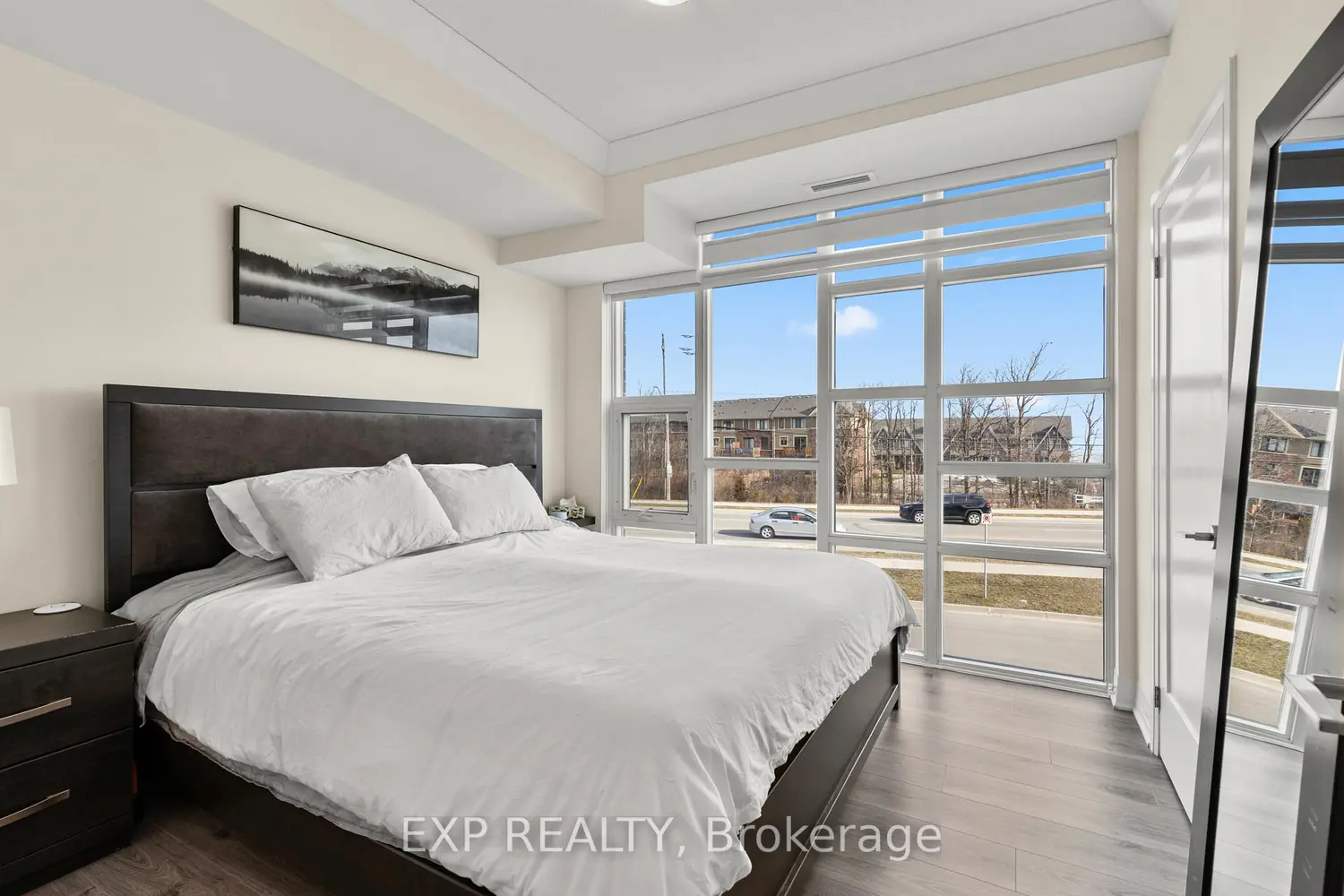 Additional image 6 of 10 Concord Place 209