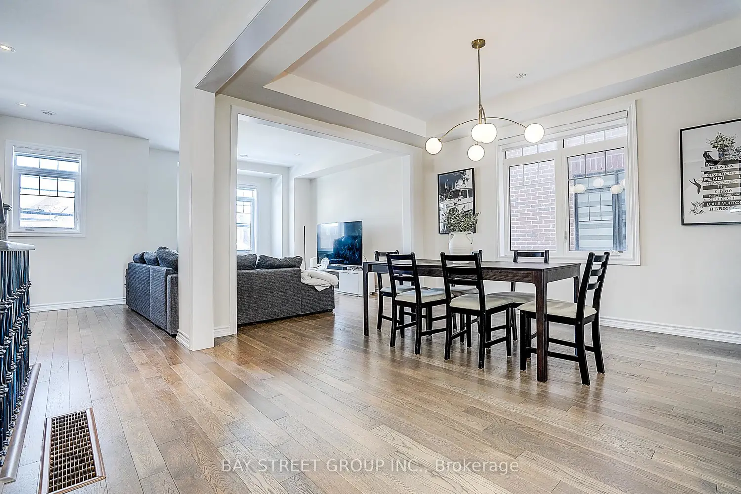 Additional image 3 of 10943 Victoria Square Boulevard