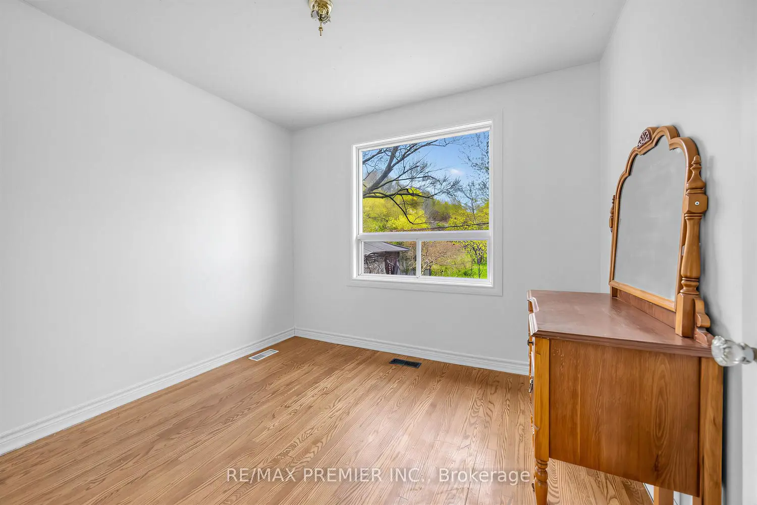 Additional image 6 of 126 Langden Avenue