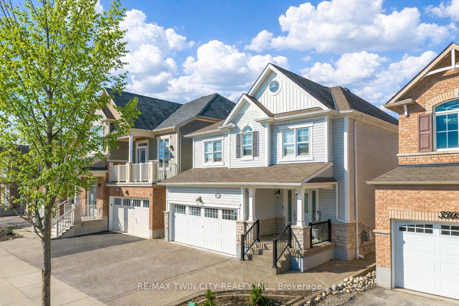 Additional image 2 of 334 Apple Hill Crescent, Kitchener, ON, N2R 0E5