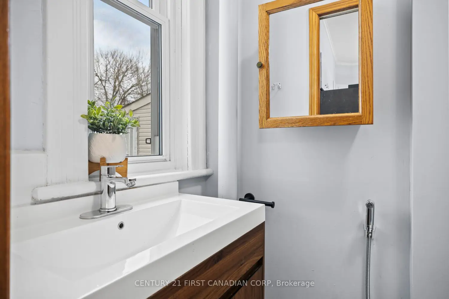 Additional image 9 of 401 Salisbury Street