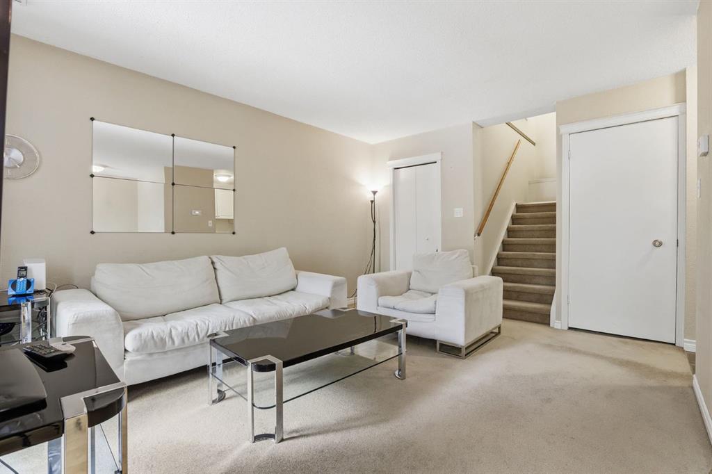 Additional image 5 of 100-4740 Dalton Drive NW, Calgary, AB, T3A 2H4