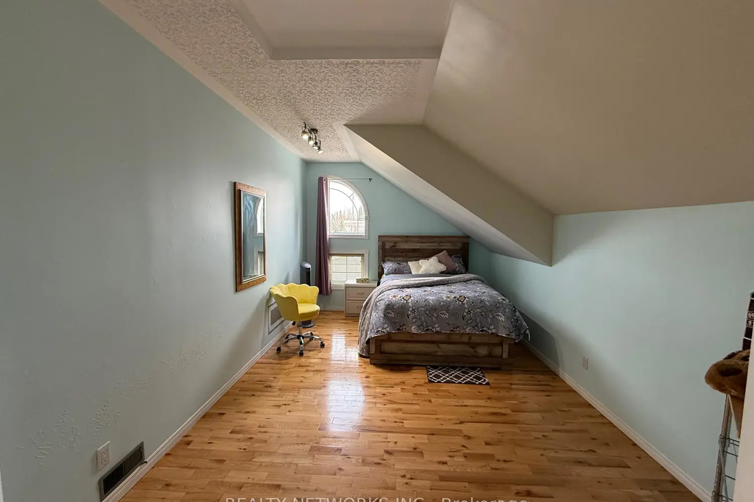 Additional image 11 of 1210 Lavigne Boulevard