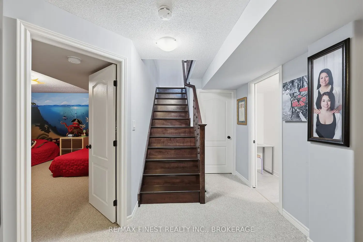 Additional image 8 of 1667 Crimson Crescent