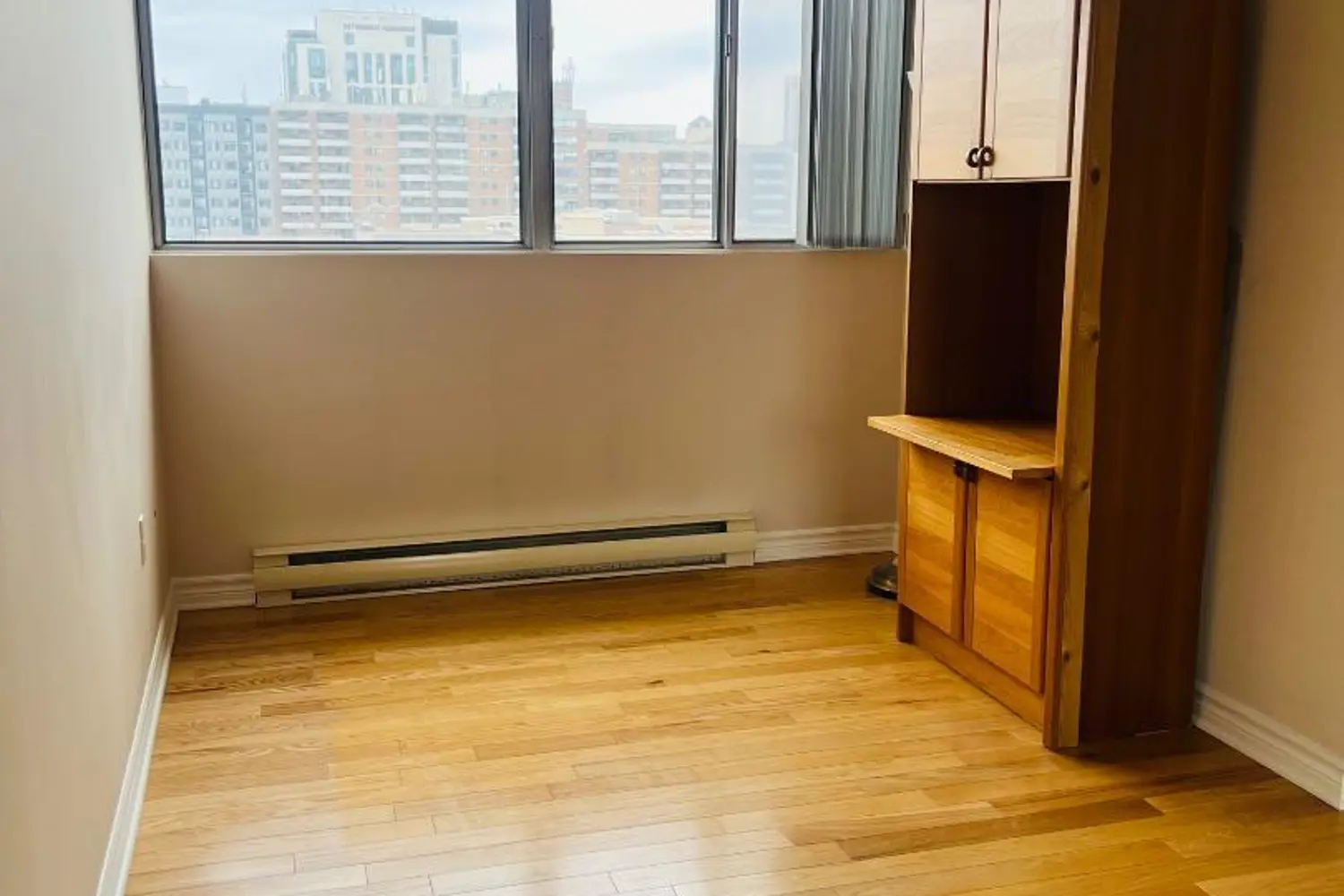 Additional image 14 of 530 Laurier Avenue 910