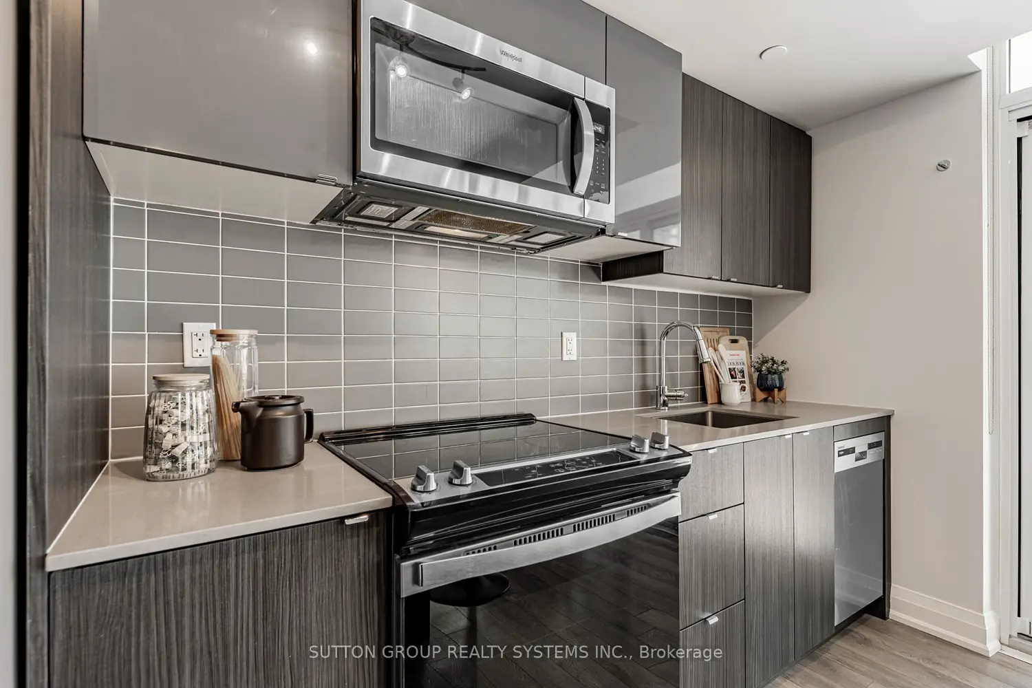Additional image 7 of 1461 Lawrence Avenue 611
