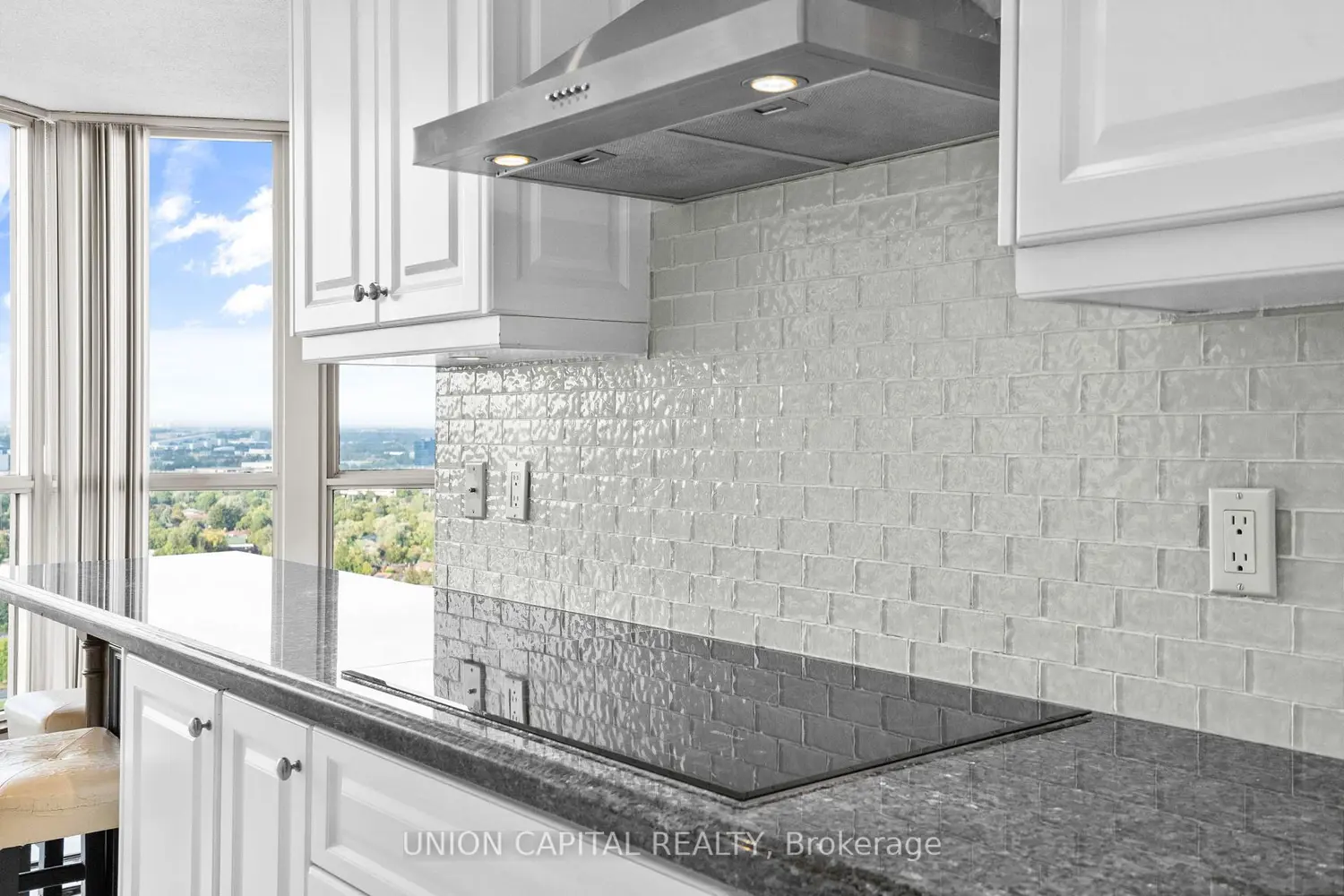 Additional image 9 of 85 Skymark Drive 2405