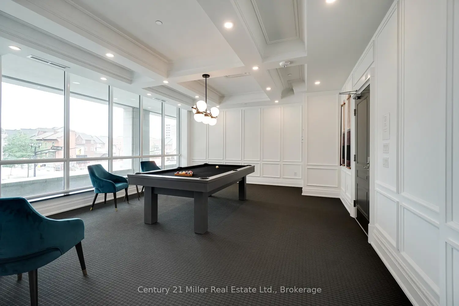 Additional image 19 of 2060 Lakeshore Road 802