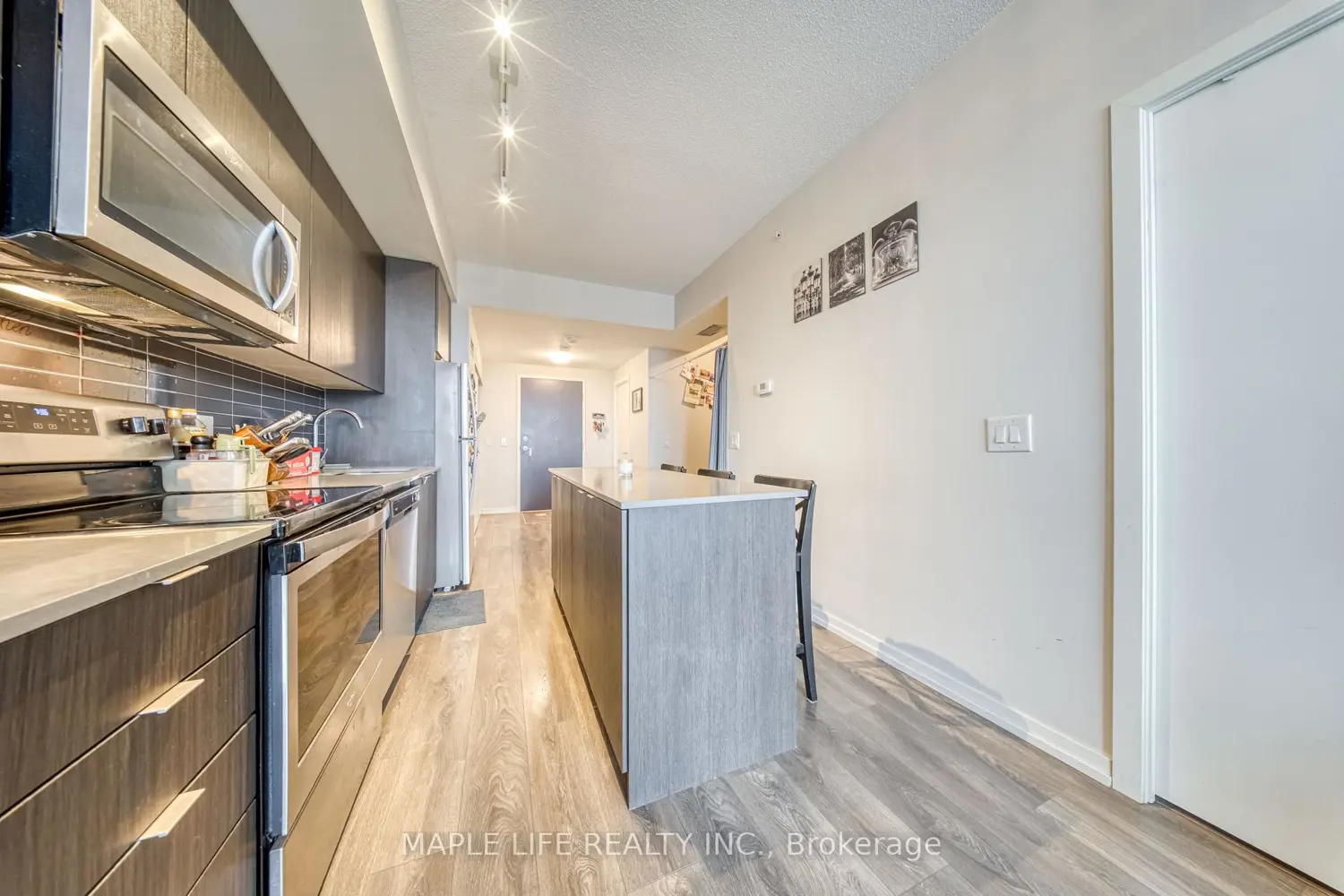 Additional image 8 of 3237 Bayview Avenue 804