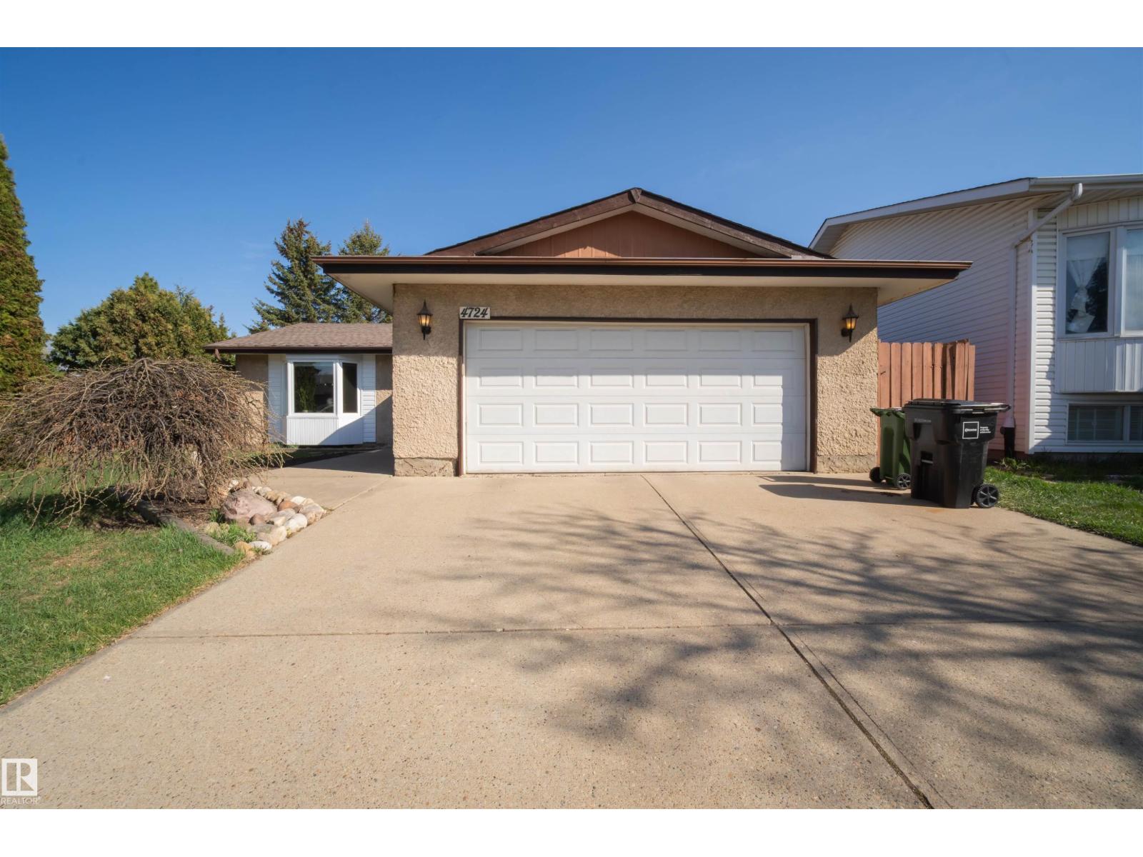 4724 38b Avenue NW, Edmonton, AB, T6L5B9
