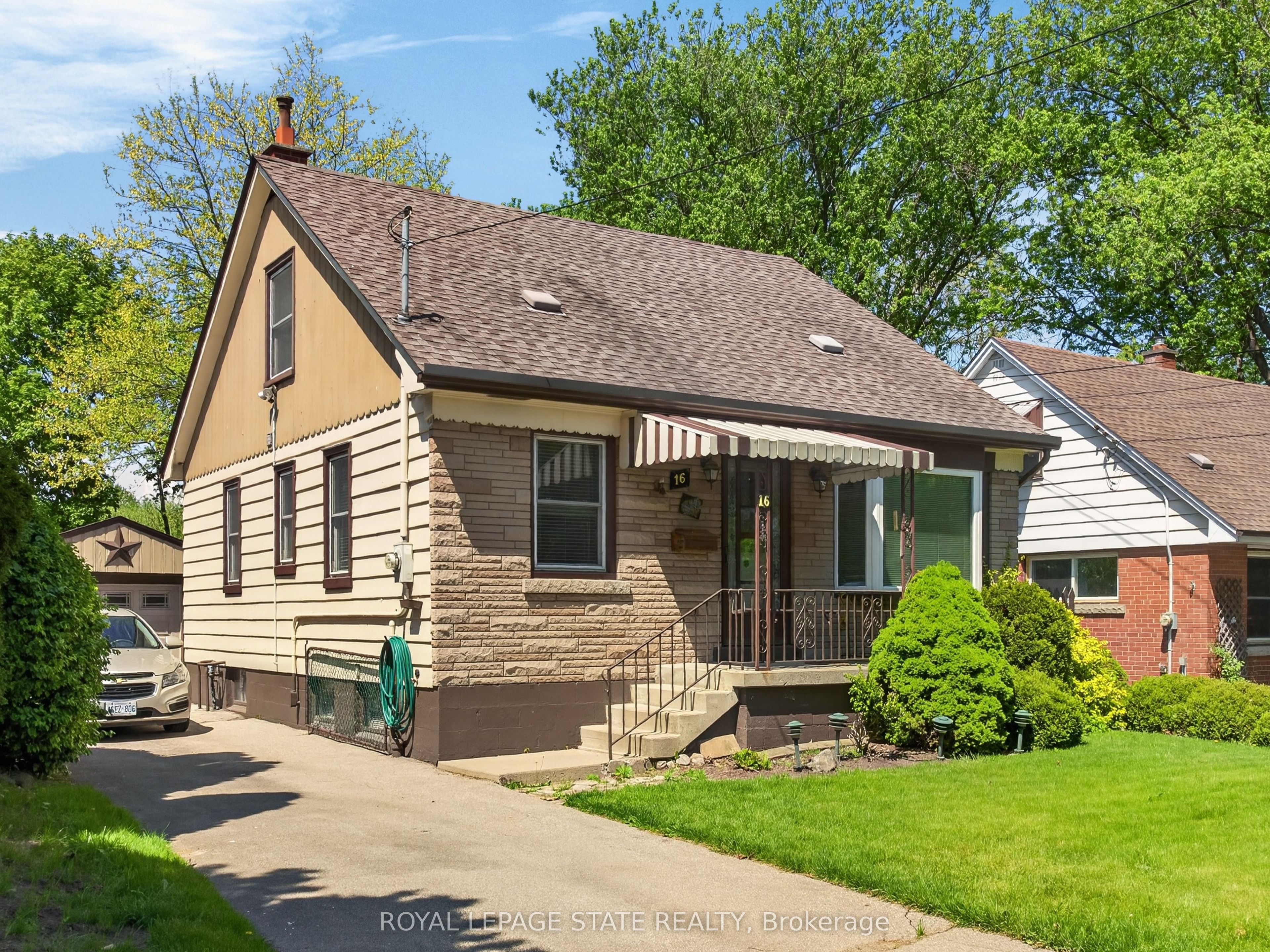 16 Brodick Street, Hamilton, ON, L8S 3E4