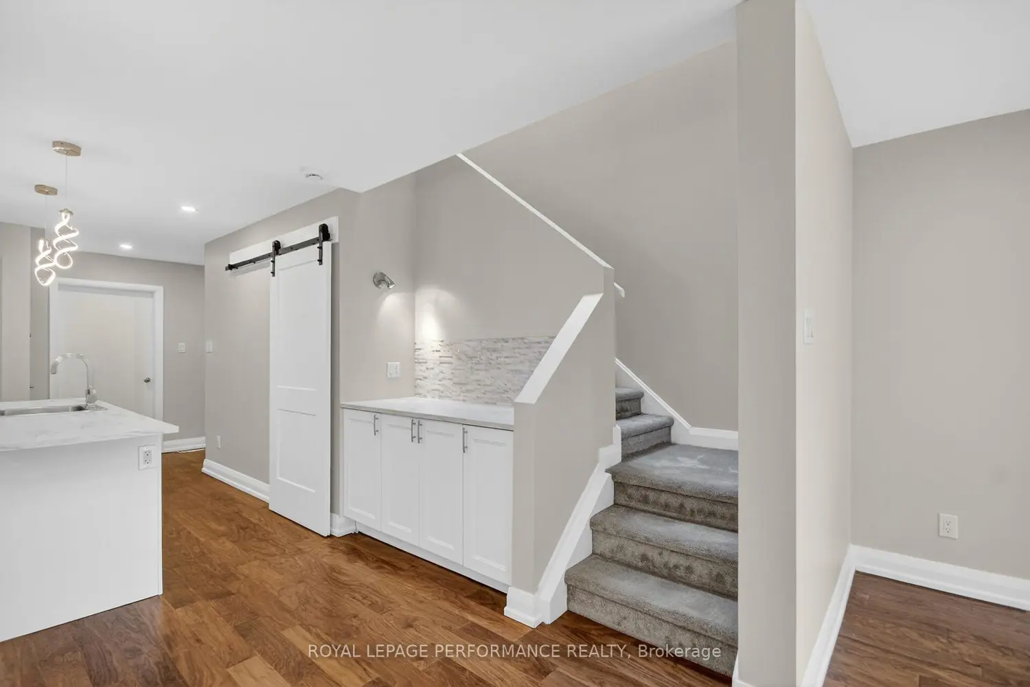 Additional image 11 of 34 Dignard Street