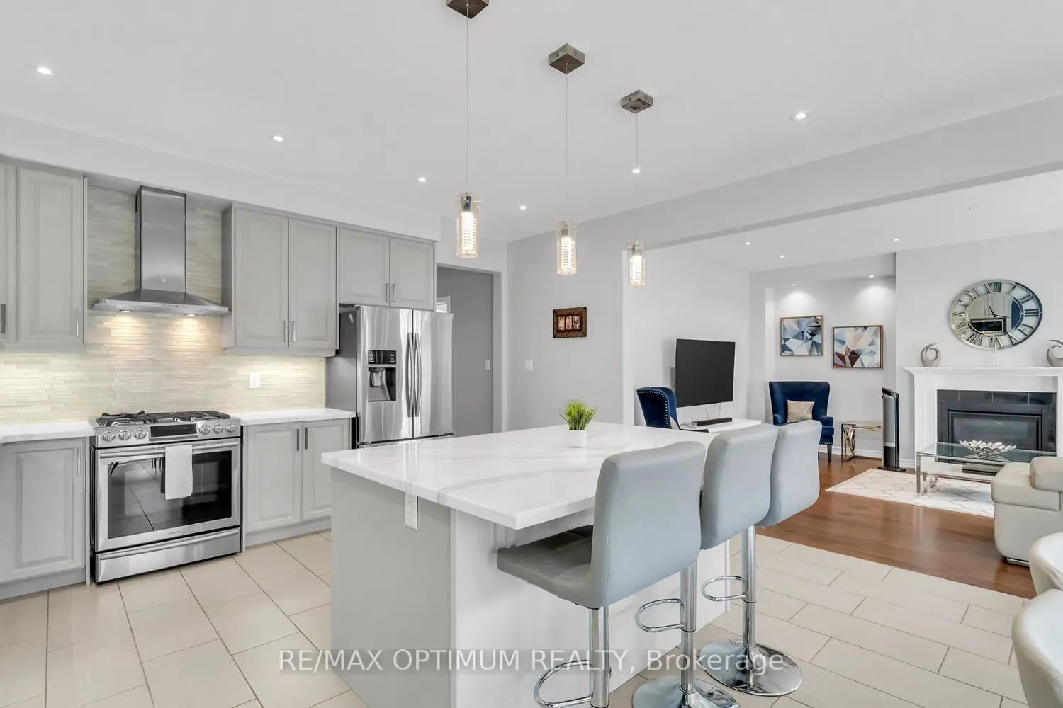 Additional image 6 of 450 Brisdale Drive