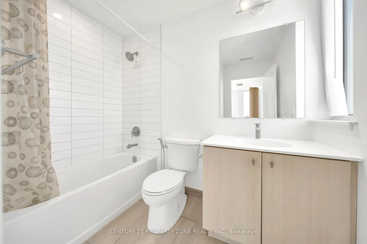Additional image 8 of 5 Wellington Street 1612